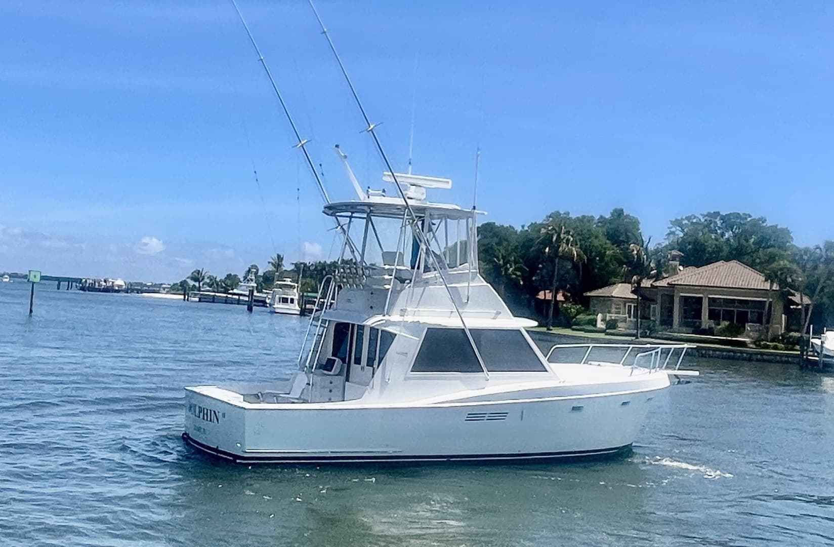 1968 Hatteras 34 Sportfisherman - Image 4
