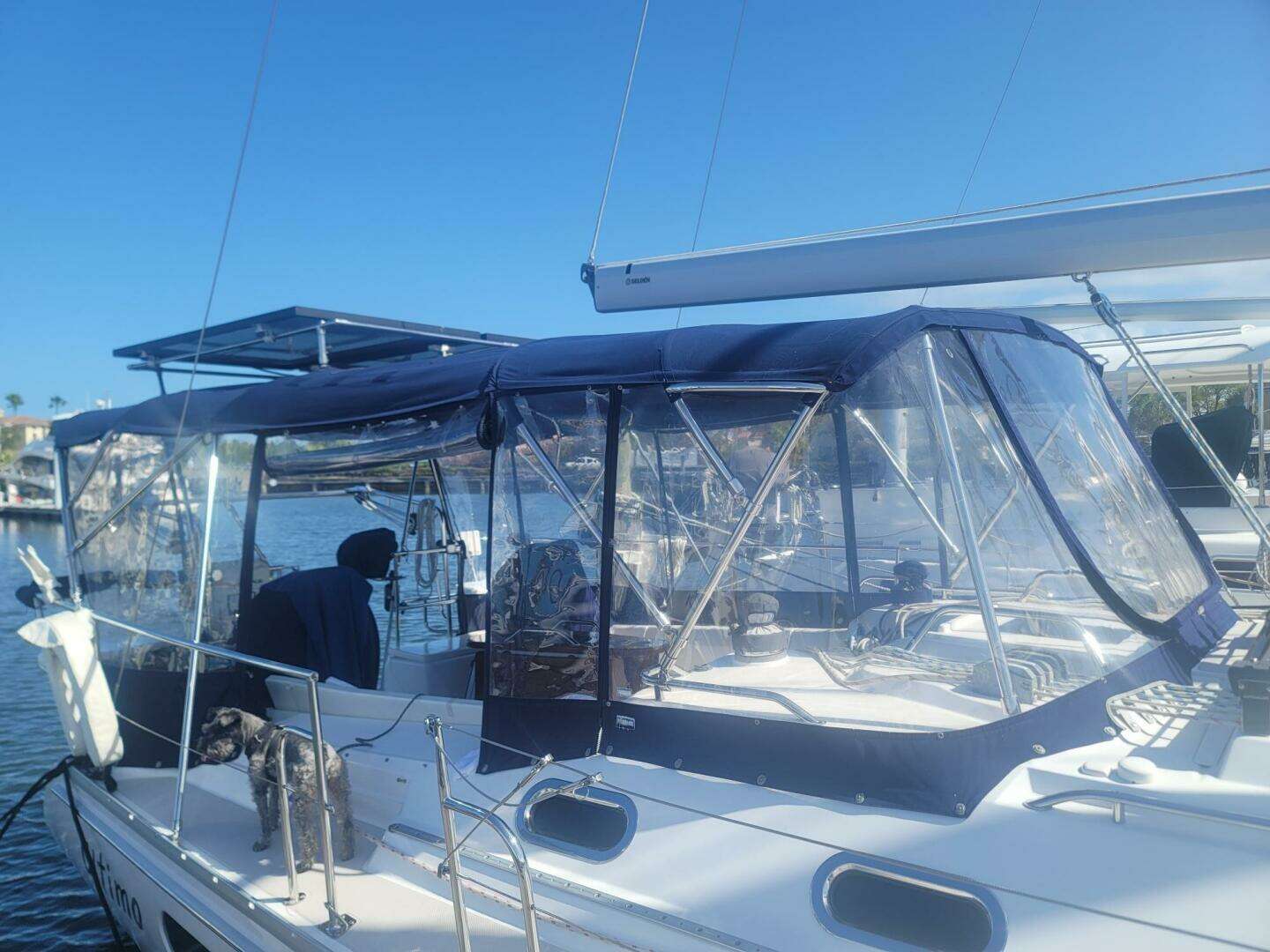 2015 Catalina 445 - Image 63