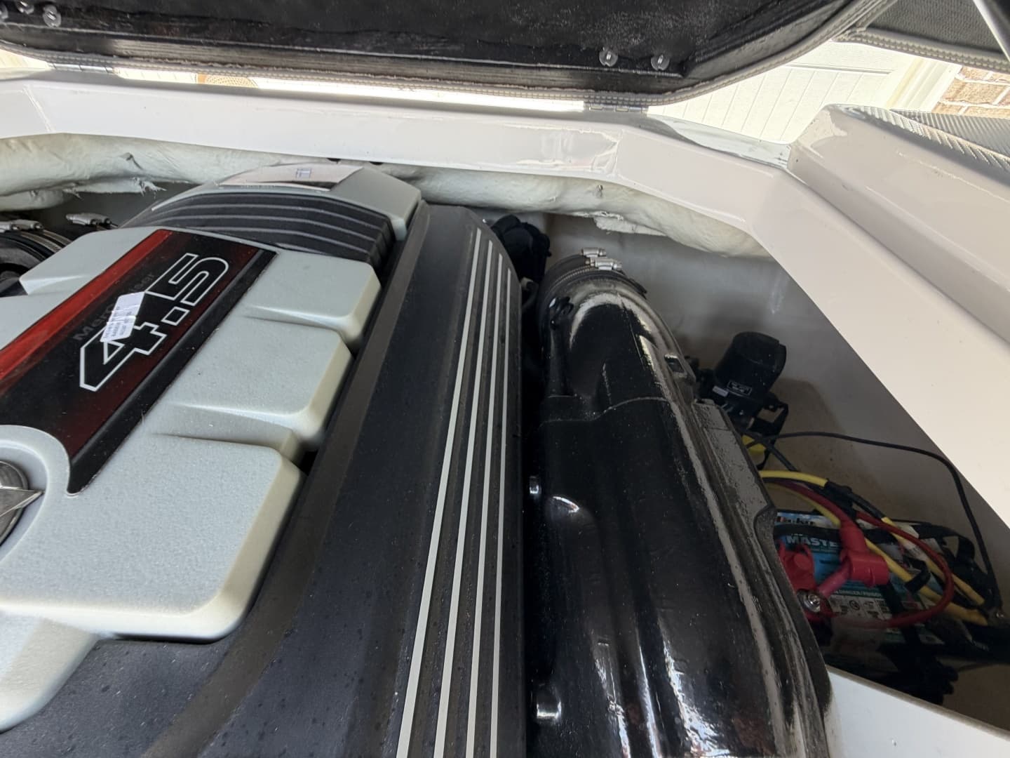 2022 Chaparral 21 SSi - Image 47