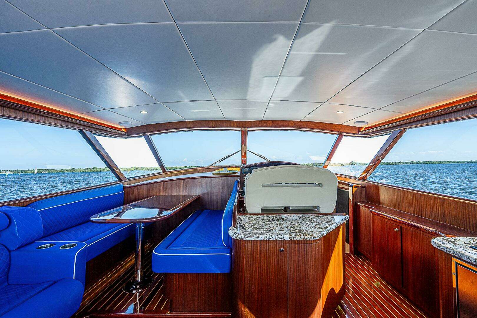 2022 Maverick 50 Sport Yacht - Image 7