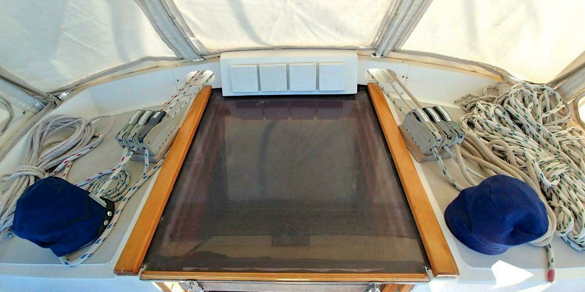 1998 Tayana 48 Center Cockpit - Image 13