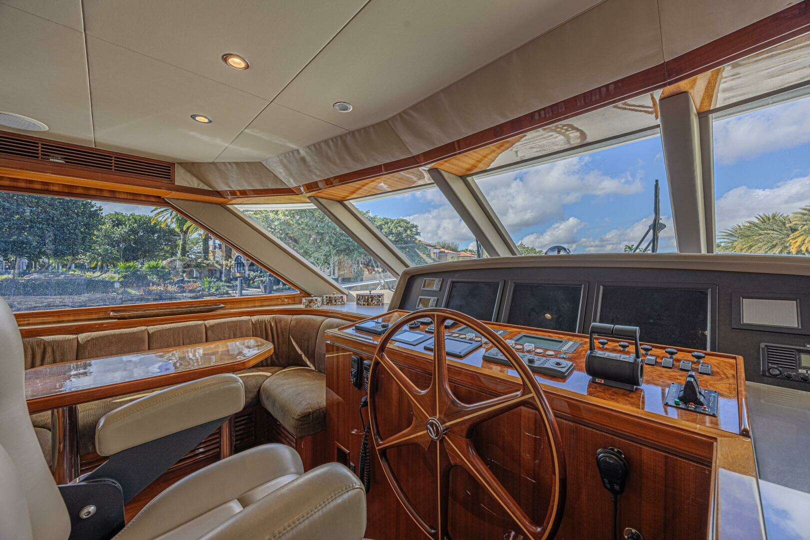 2010 Ocean Alexander 74 Motoryacht - Image 37
