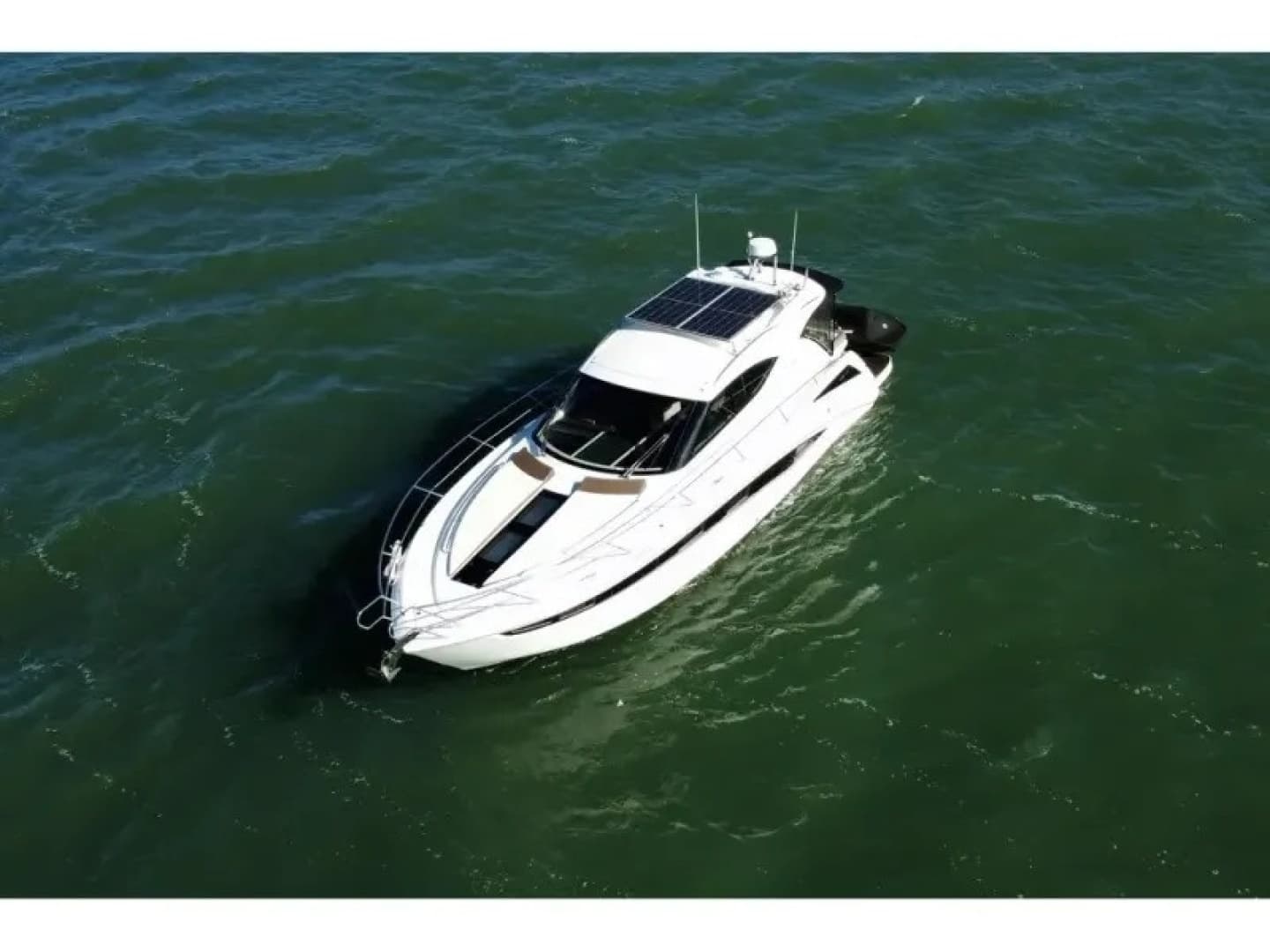 2016 Galeon 405 HTS - Image 4