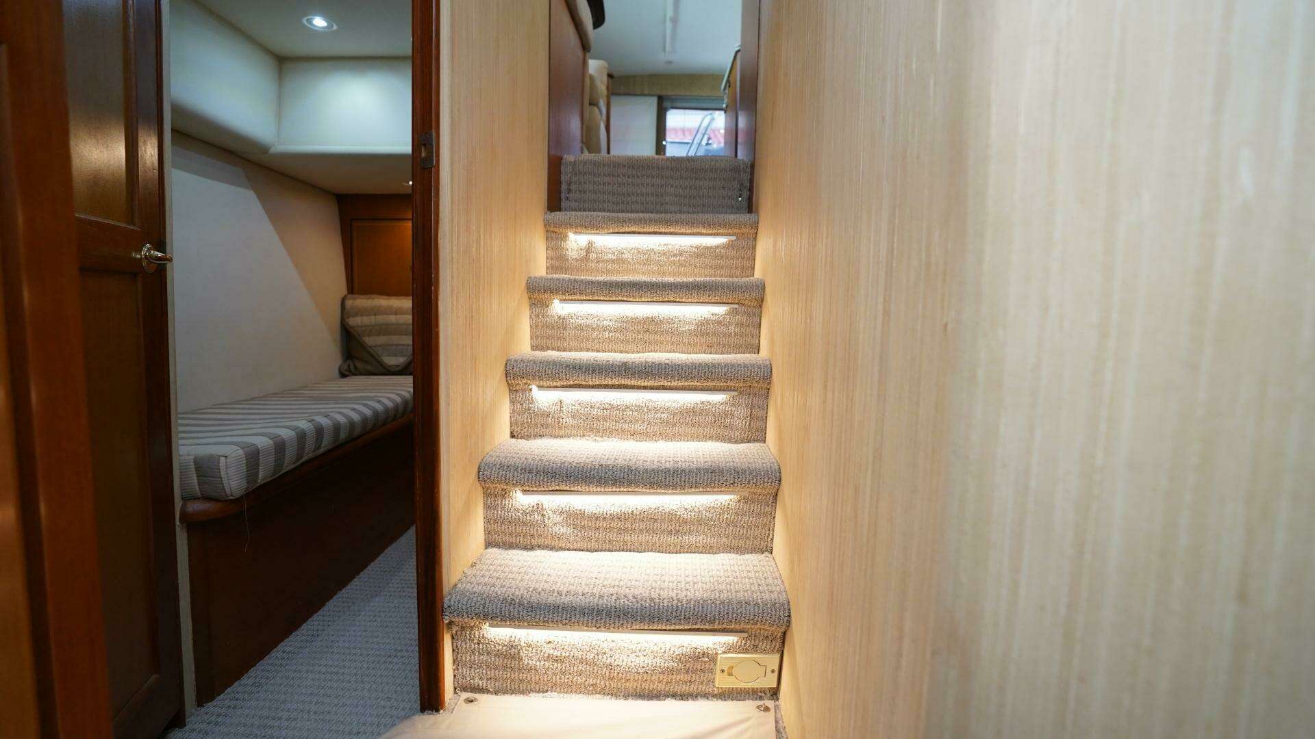 2005 Ocean Yachts — - Image 68