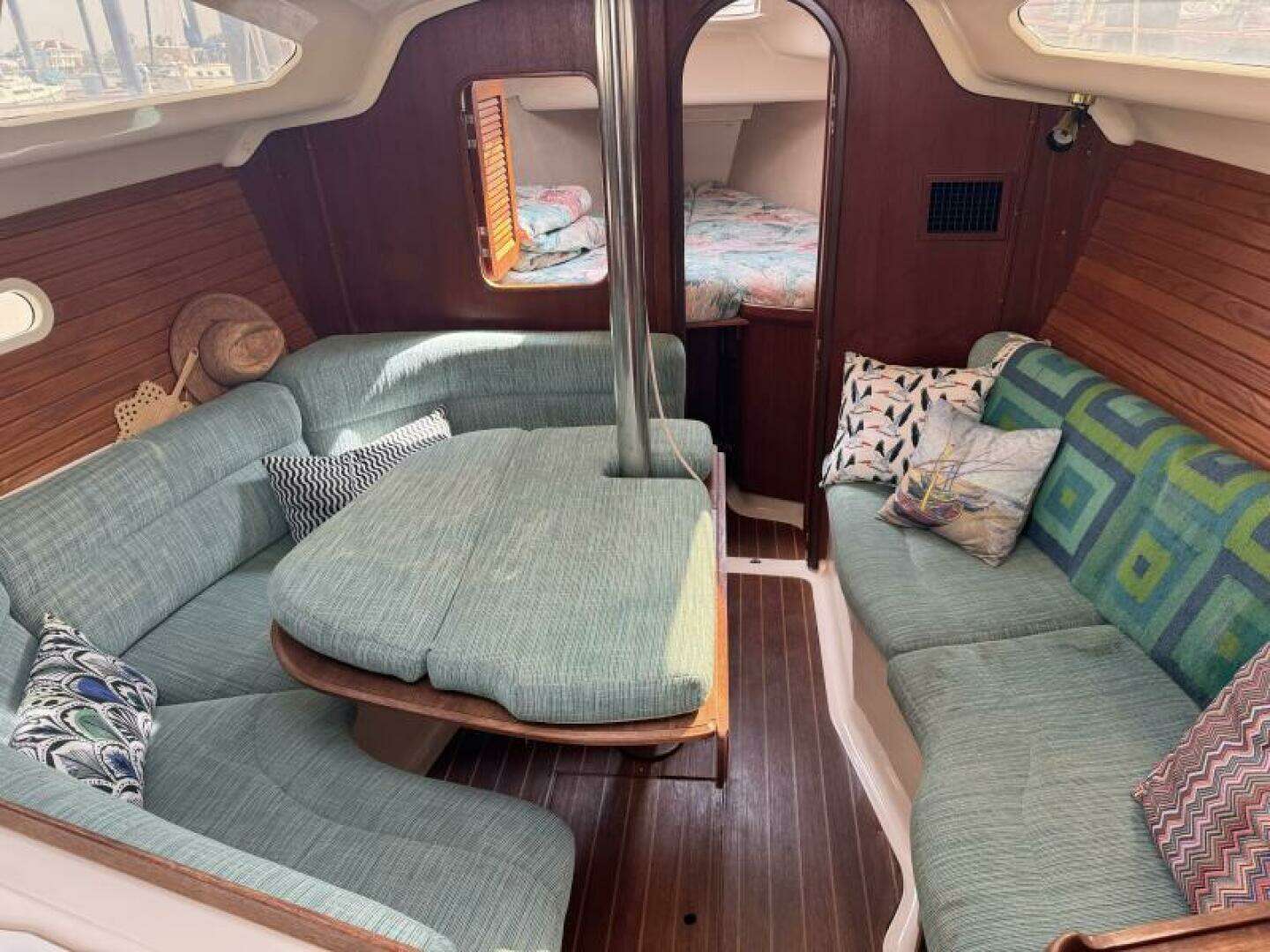 1995 Hunter 336 - Image 22