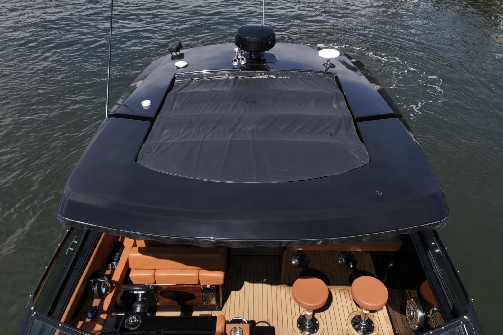 2022 Cruisers Yachts 38 GLS OB - Image 40