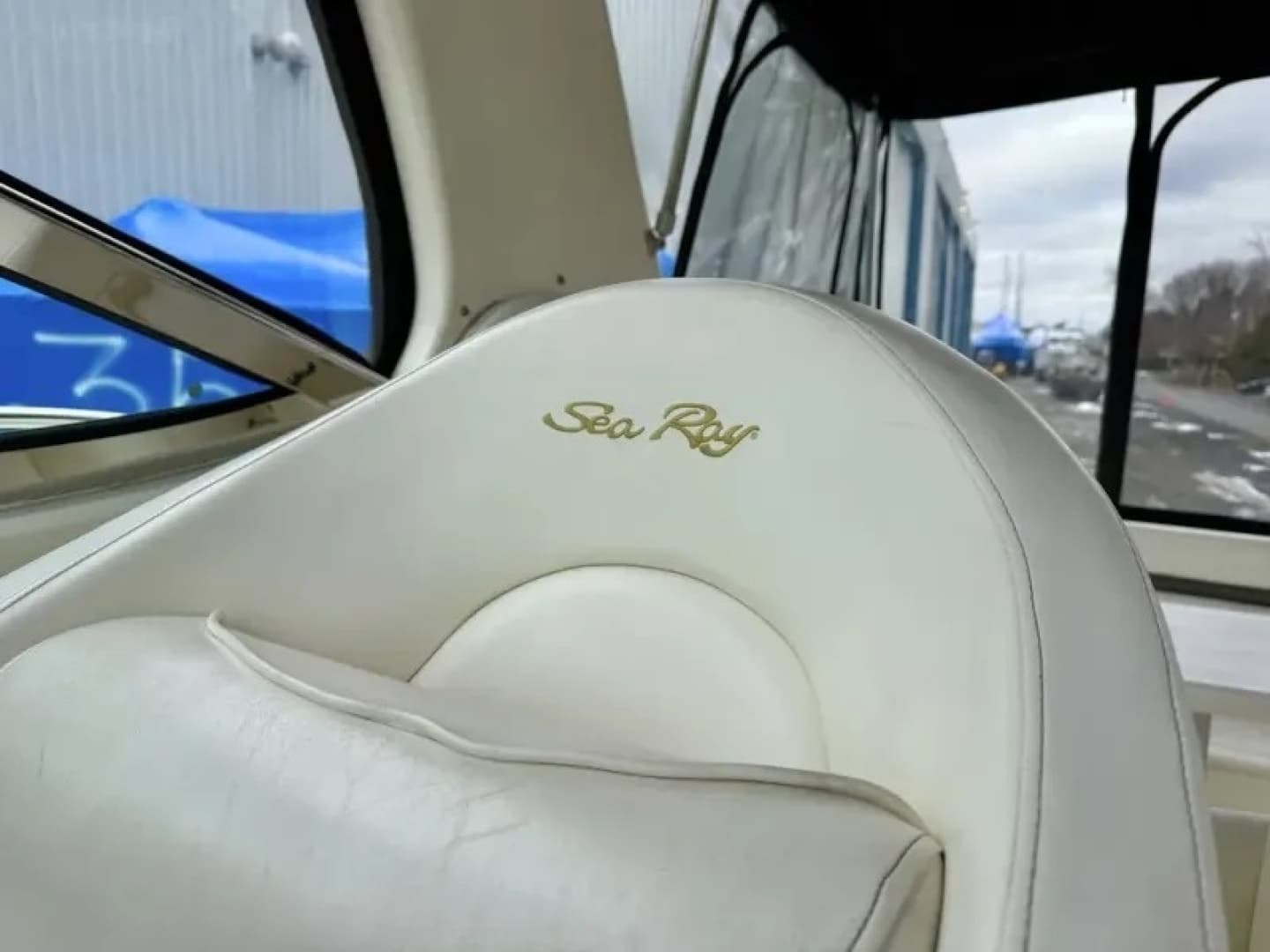 2004 Sea Ray 360 SUNDANCER - Image 32