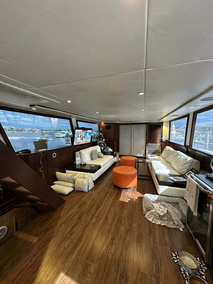 1988 Viking Motor Yacht - Image 50