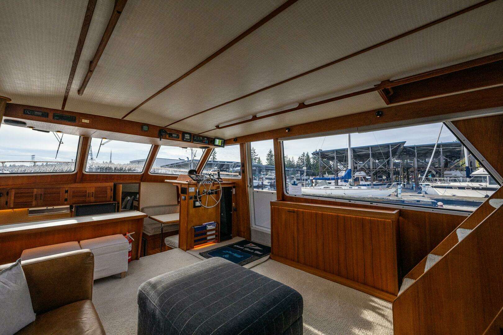 1991 Tollycraft 48 - Image 44