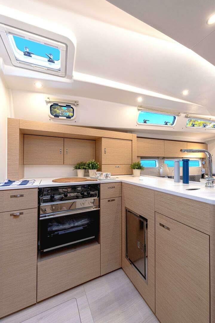 2025 Hanse 360 - Image 18