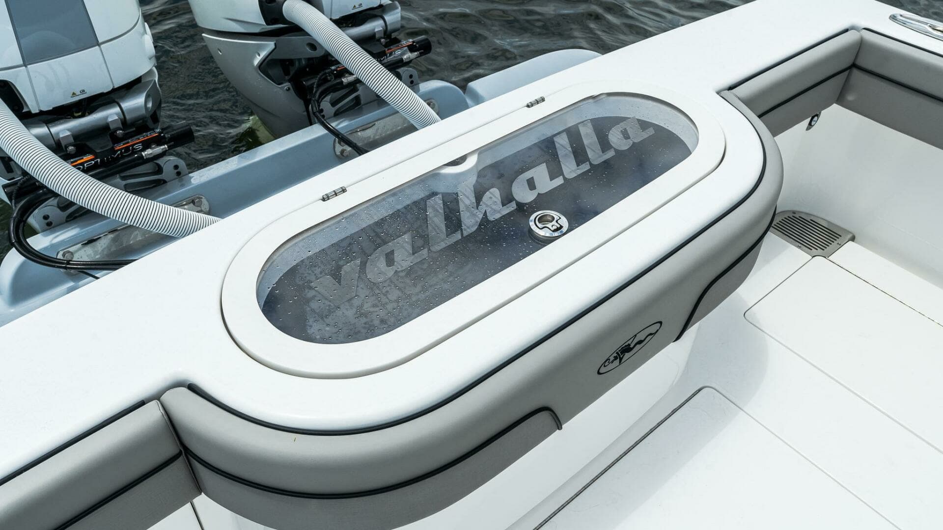 2025 Valhalla Boatworks V33 Center Console - Image 9