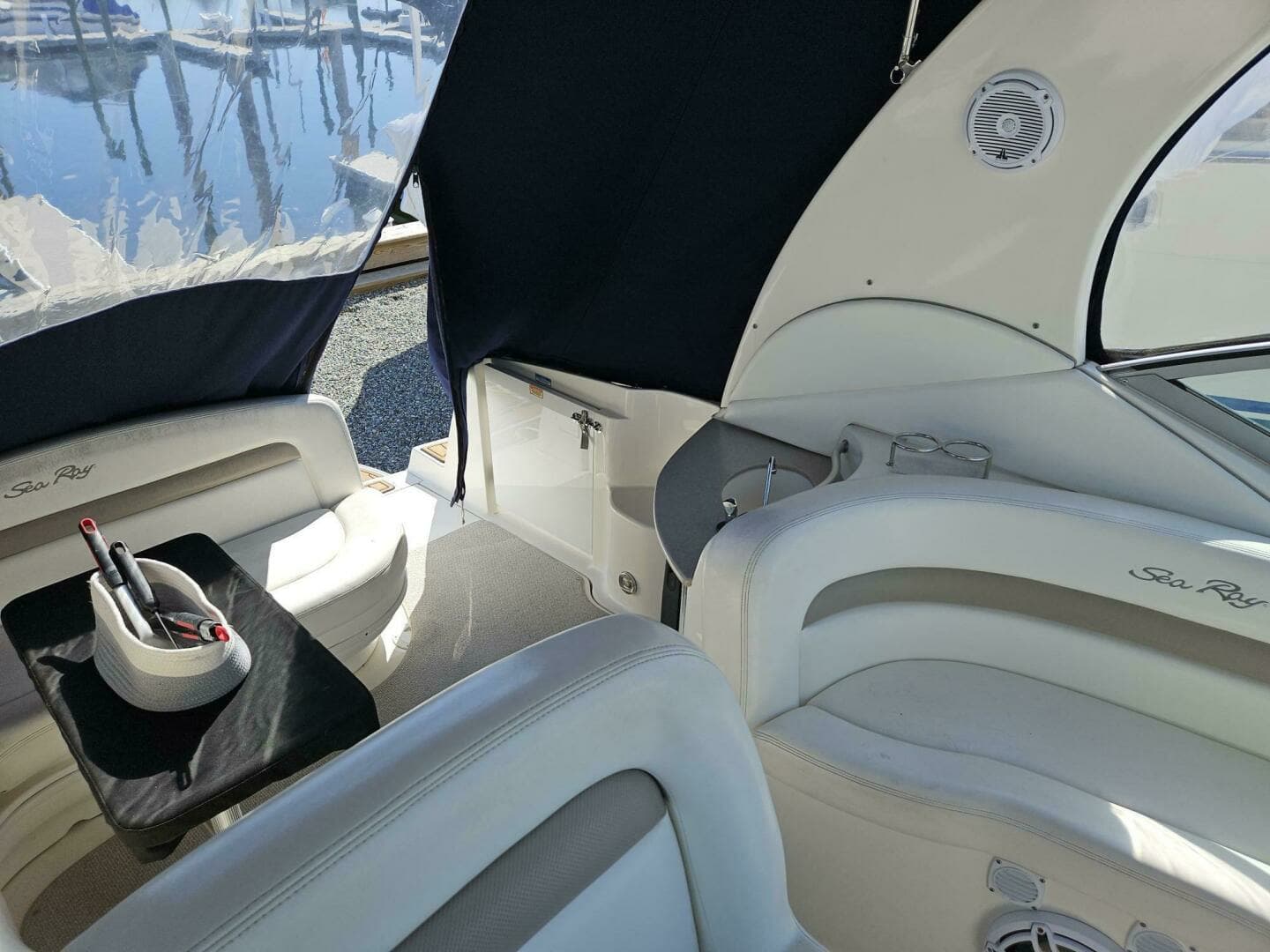 2004 Sea Ray 320 - Image 17