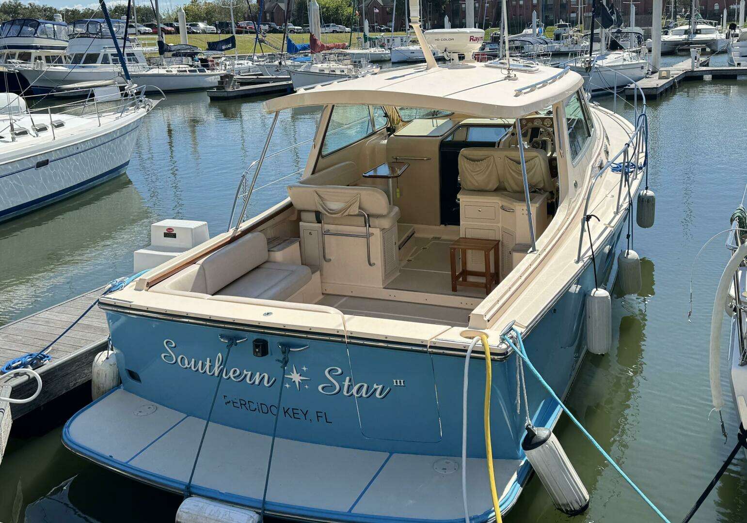 2004 Island Packet 360 Hardtop Express Cruiser - Image 3