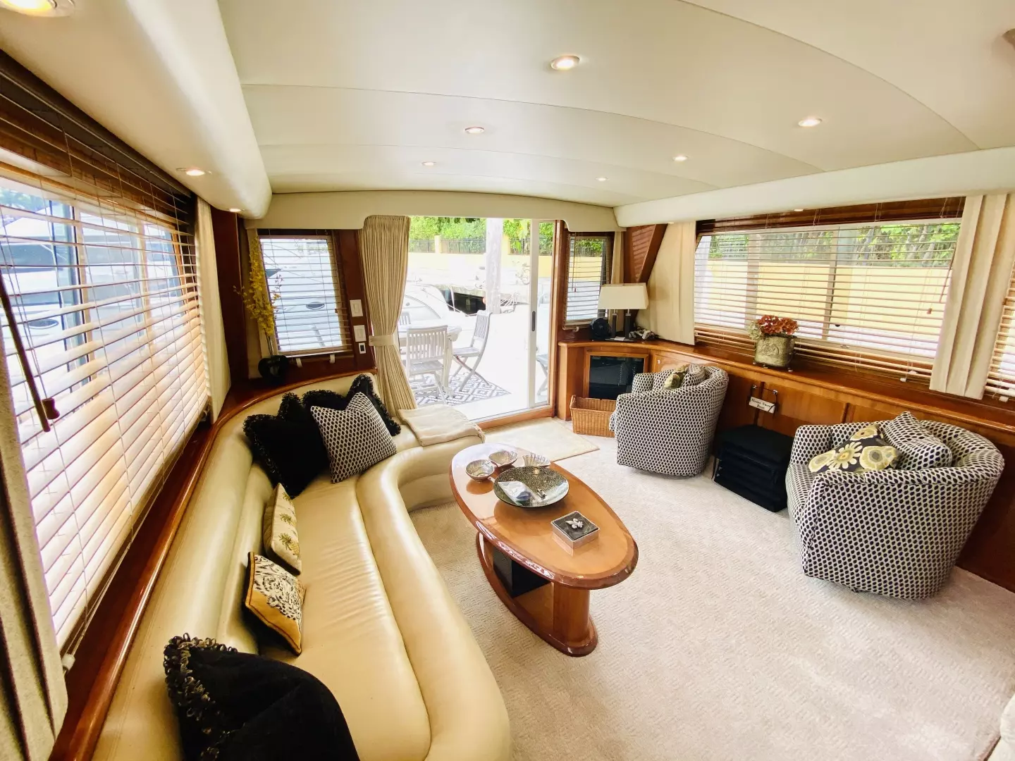 2003 Navigator 5700 Rival - Image 33