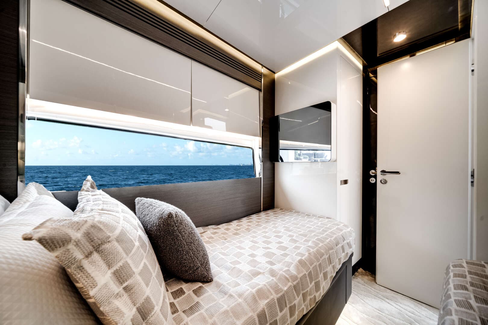 2020 Azimut S8 - Image 54