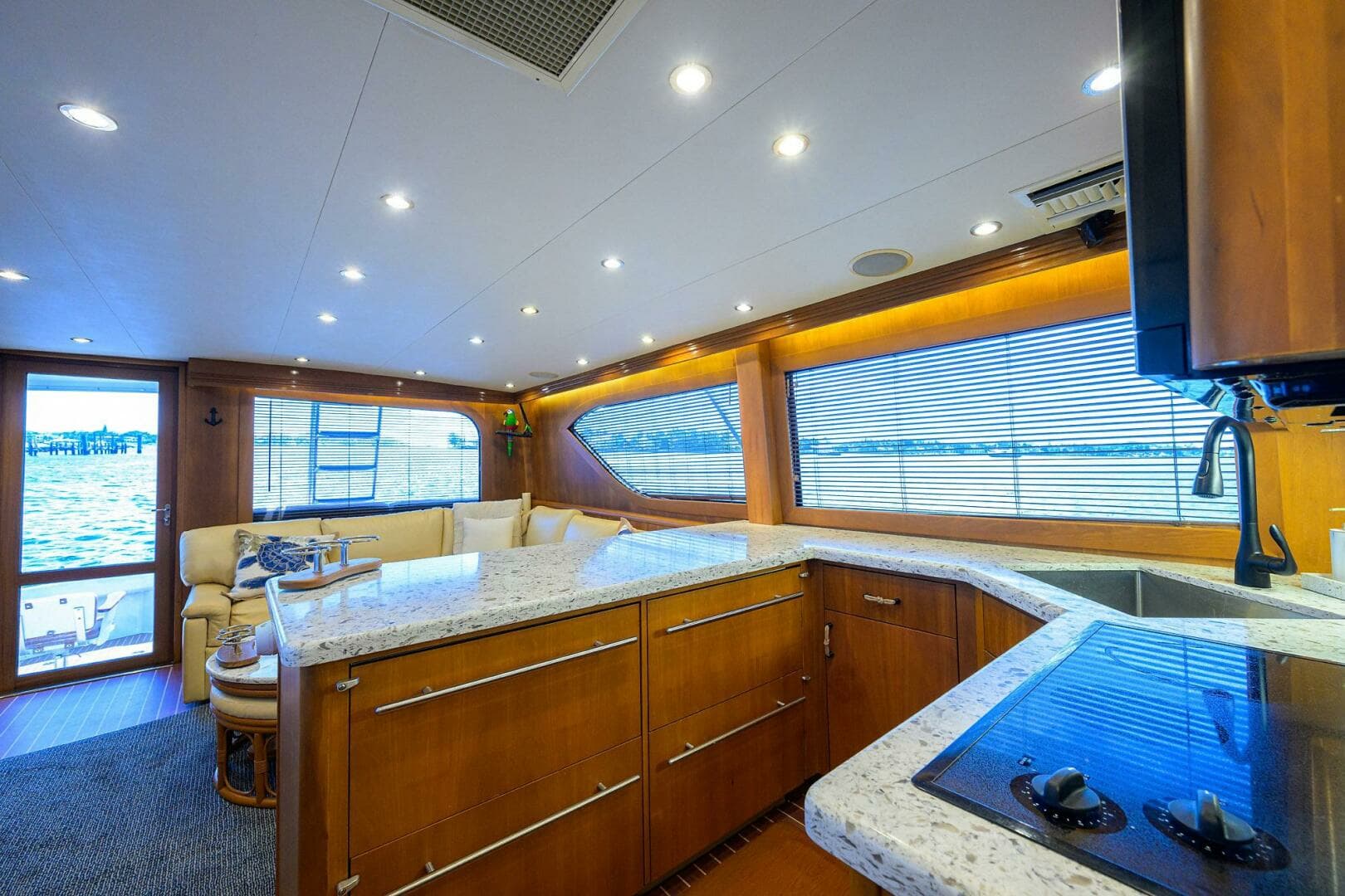 2001 Hatteras Convertible - Image 17