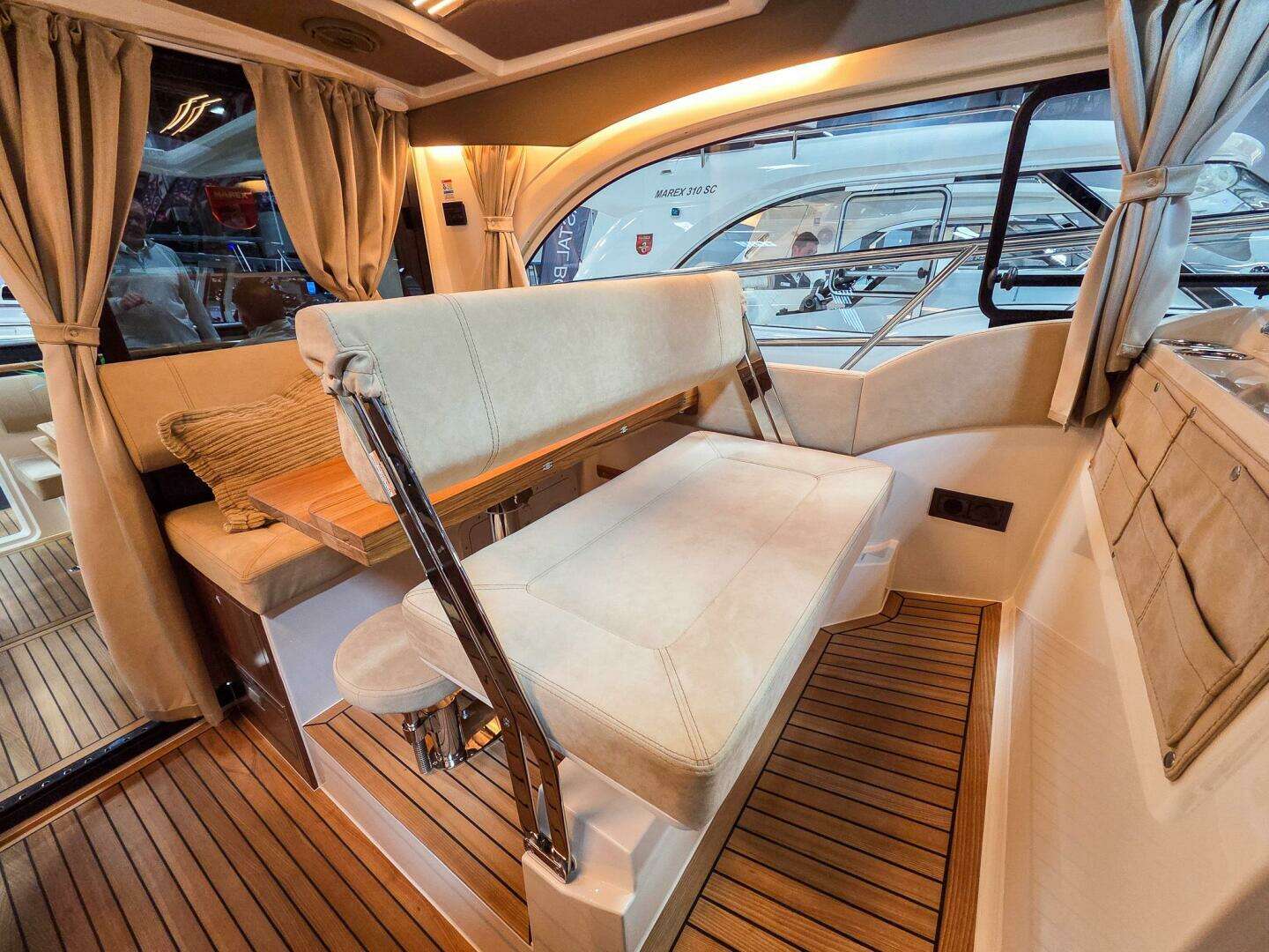 2026 Marex 330 Scandinavia - Image 15