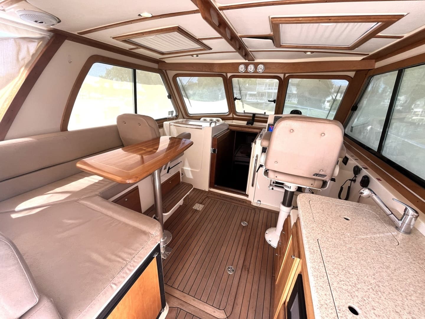 2007 Sabre 34 Express - Image 19