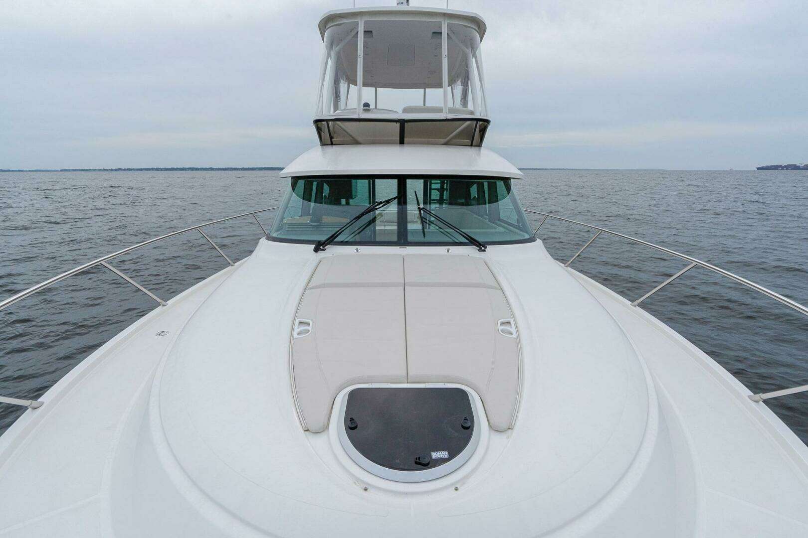 2021 Tiara Yachts 4400 Flybridge - Image 42