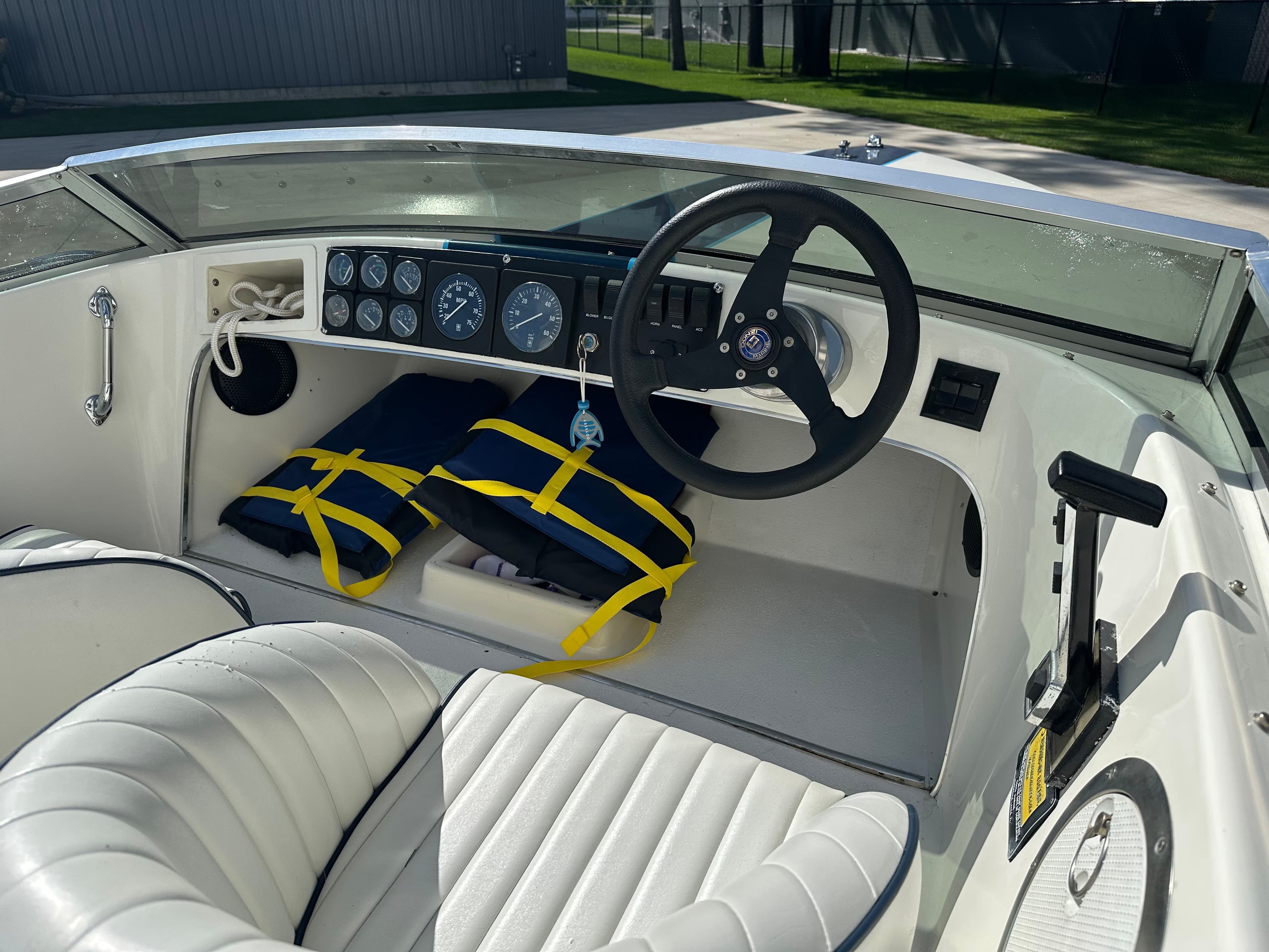 1986 Donzi 18 Classic - 7