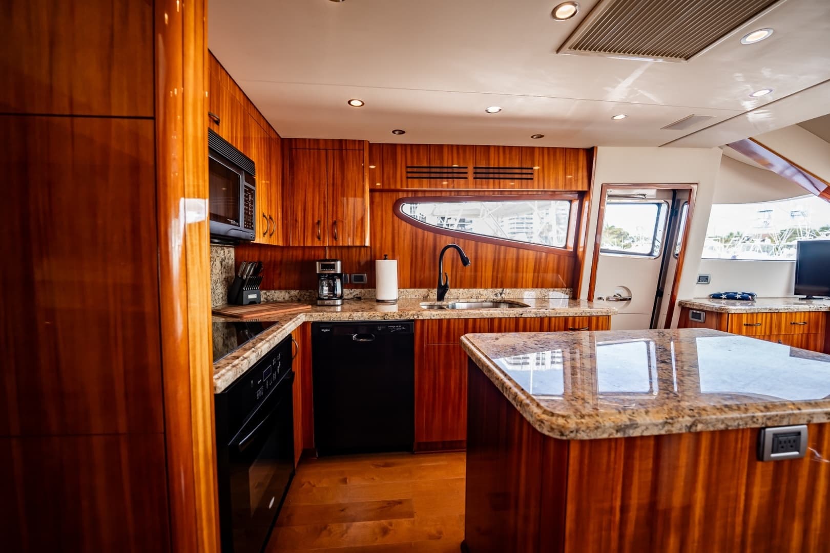 2012 Hatteras — - Image 62
