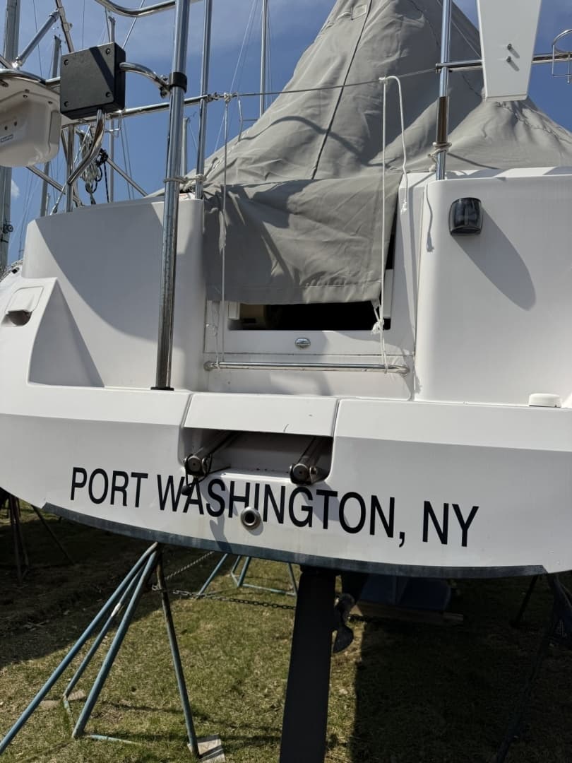 2019 Catalina 315 - Image 4