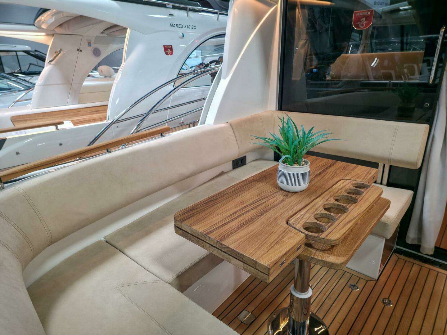 2026 Marex 330 Scandinavia - Image 5