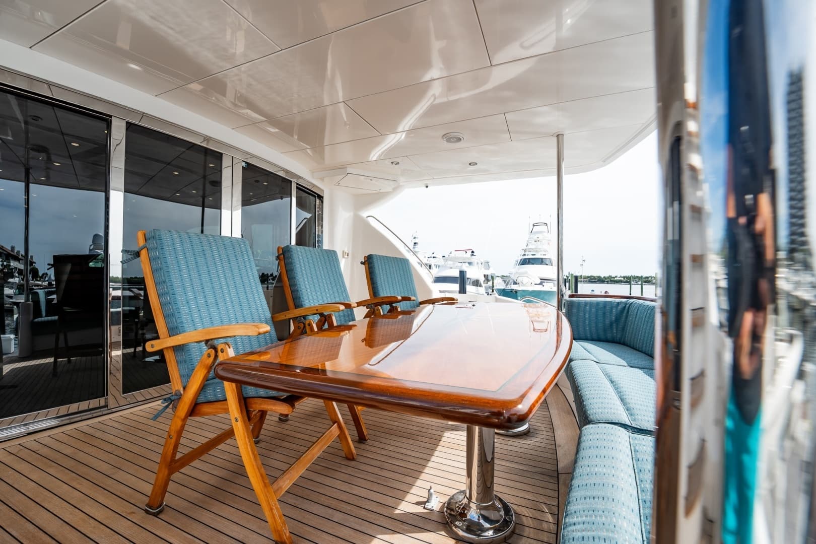 2012 Hatteras — - Image 148