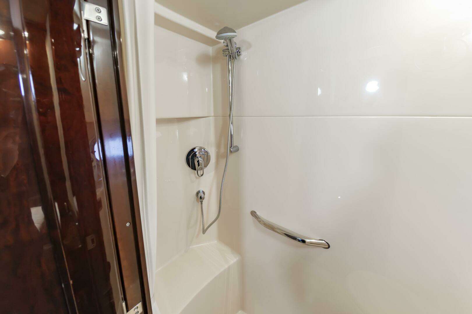 2007 Sea Ray 48 Sundancer - Image 34