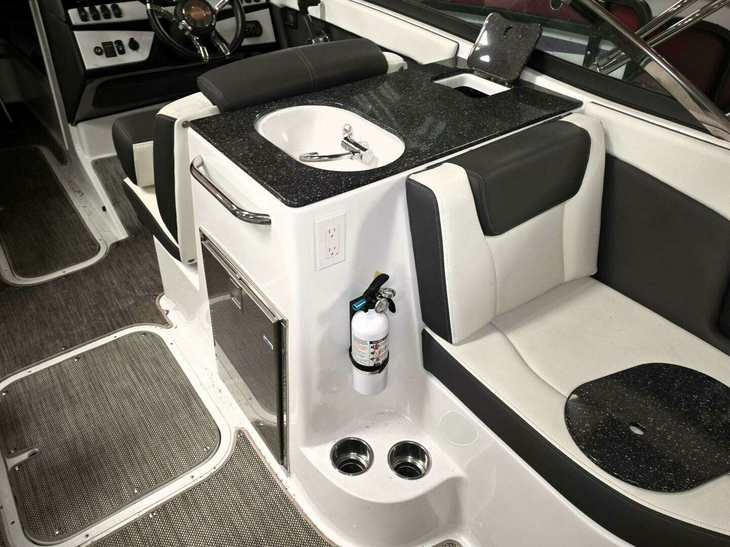2018 Bryant Potenza - Image 17