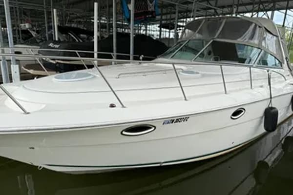 2001 Monterey 322 Cruiser