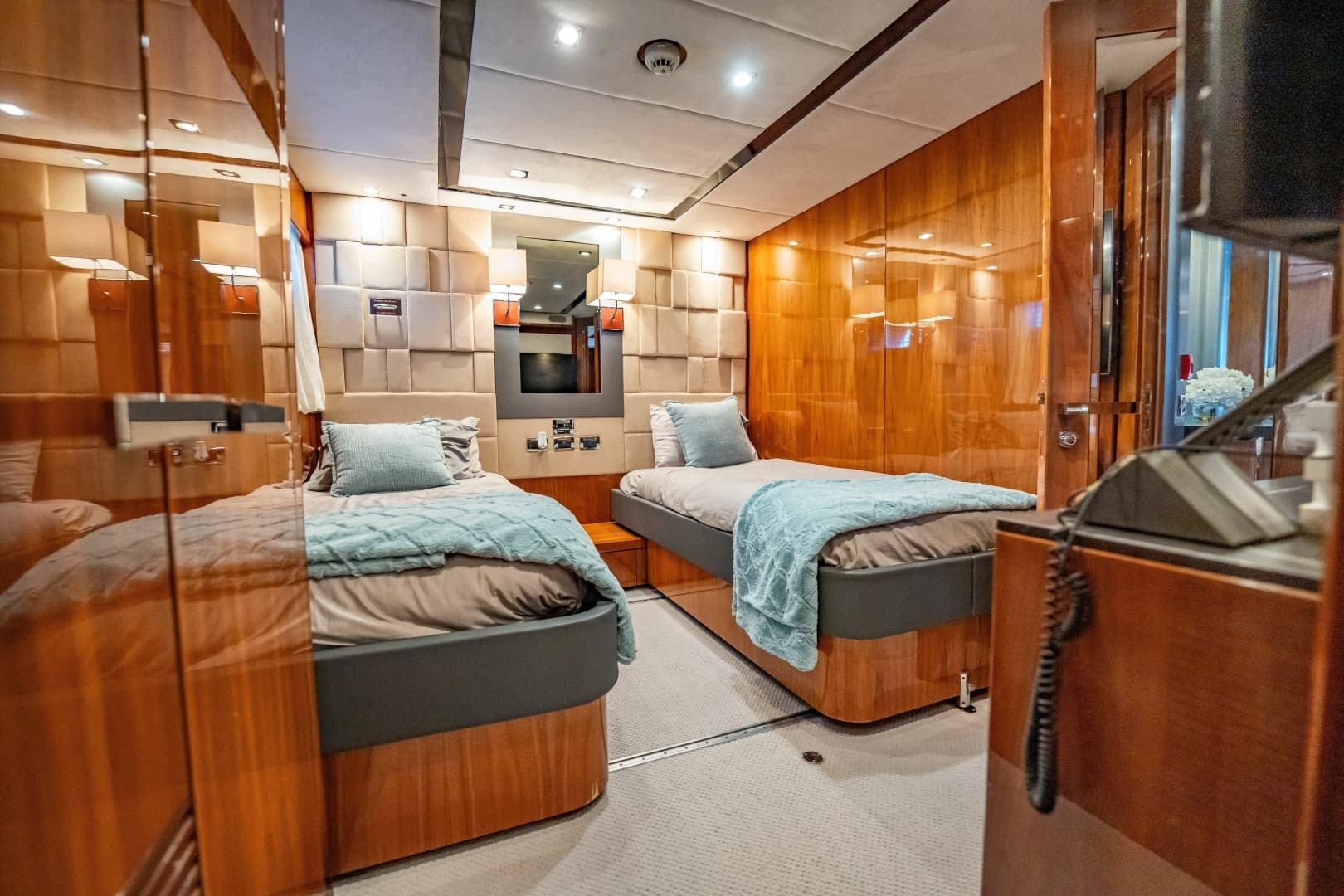 2010 Sunseeker 34 Metre Yacht - Image 70