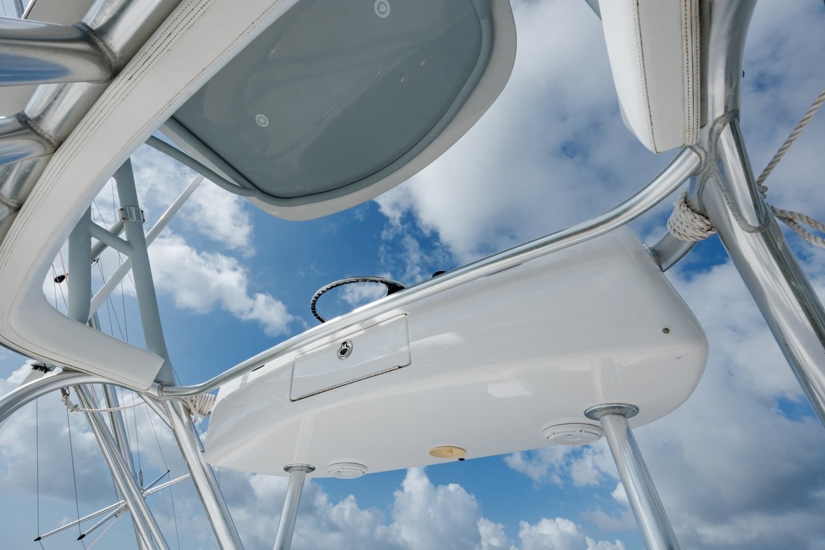 2015 Jarrett Bay Hardtop Express - Image 28