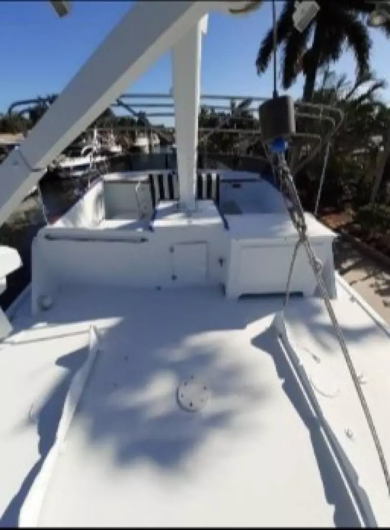 1965 Burger Cockpit Flybridge Motor Yacht - Image 7