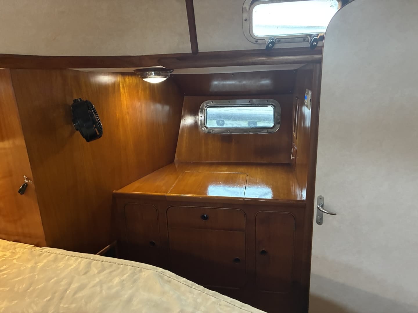 1996 Hylas 46 - Image 29