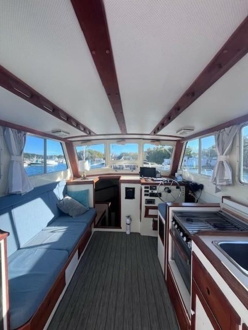 1989 Blue Seas Out Island Explorer - Image 29