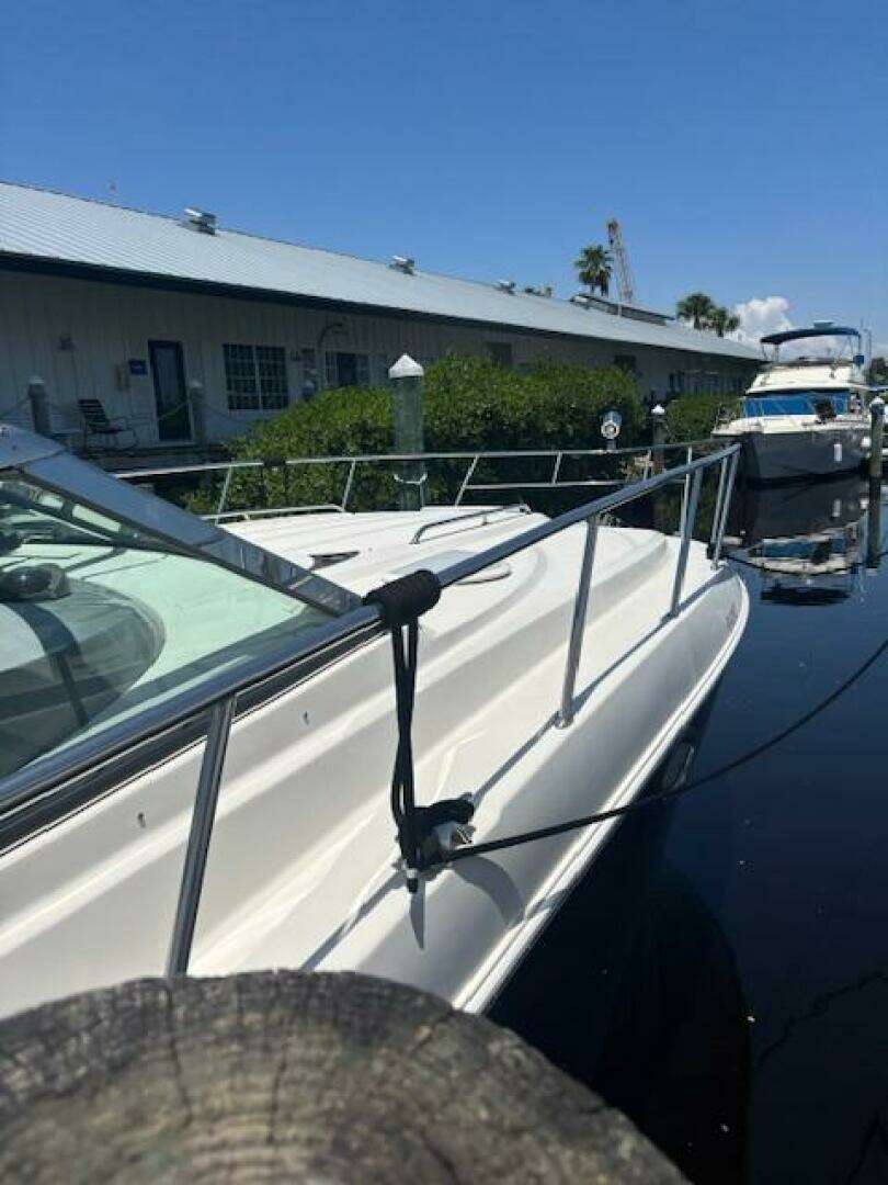 2007 Monterey 350 Sport Yacht - Image 13