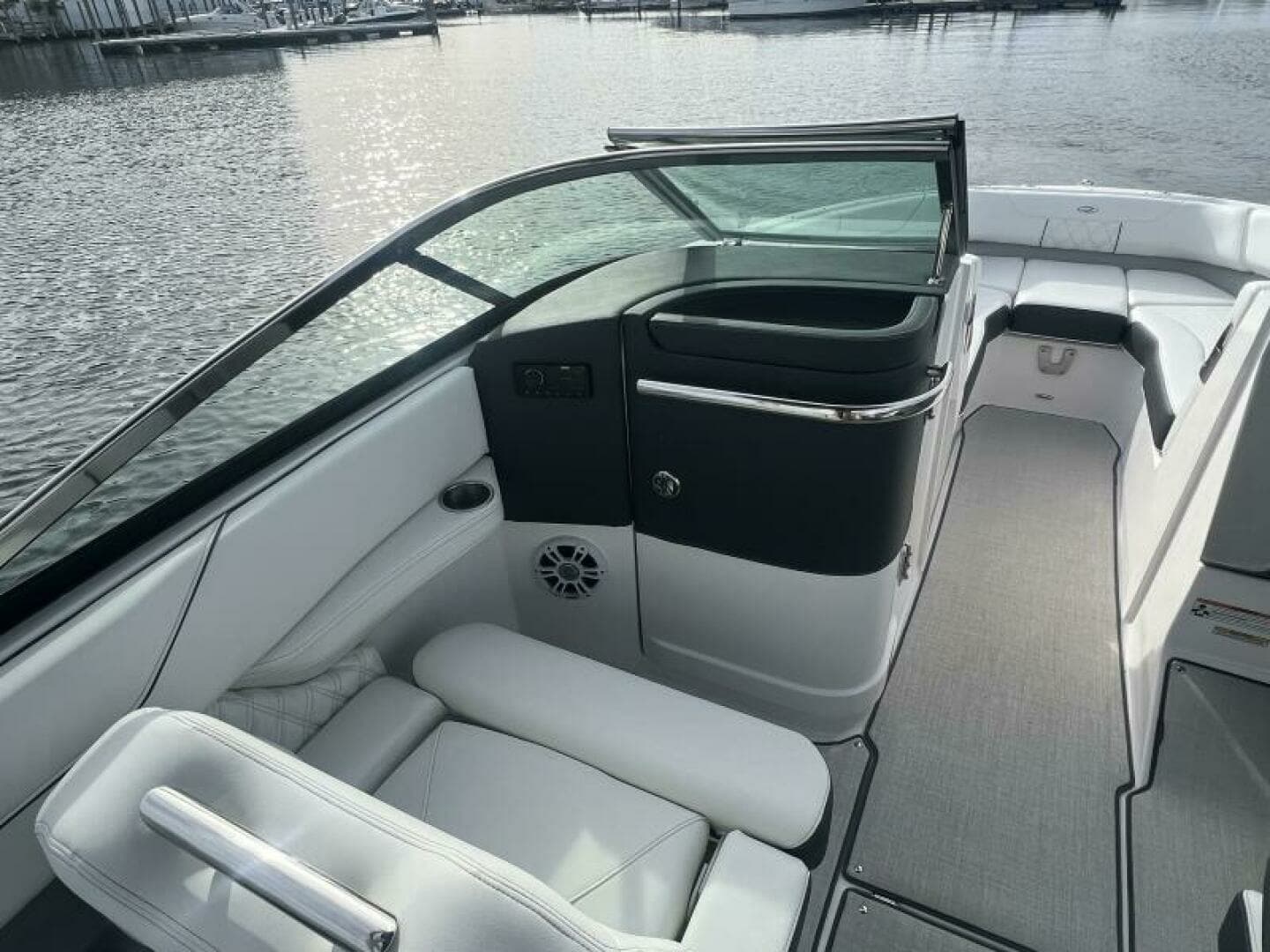 2027 Regal LX6 - Image 12