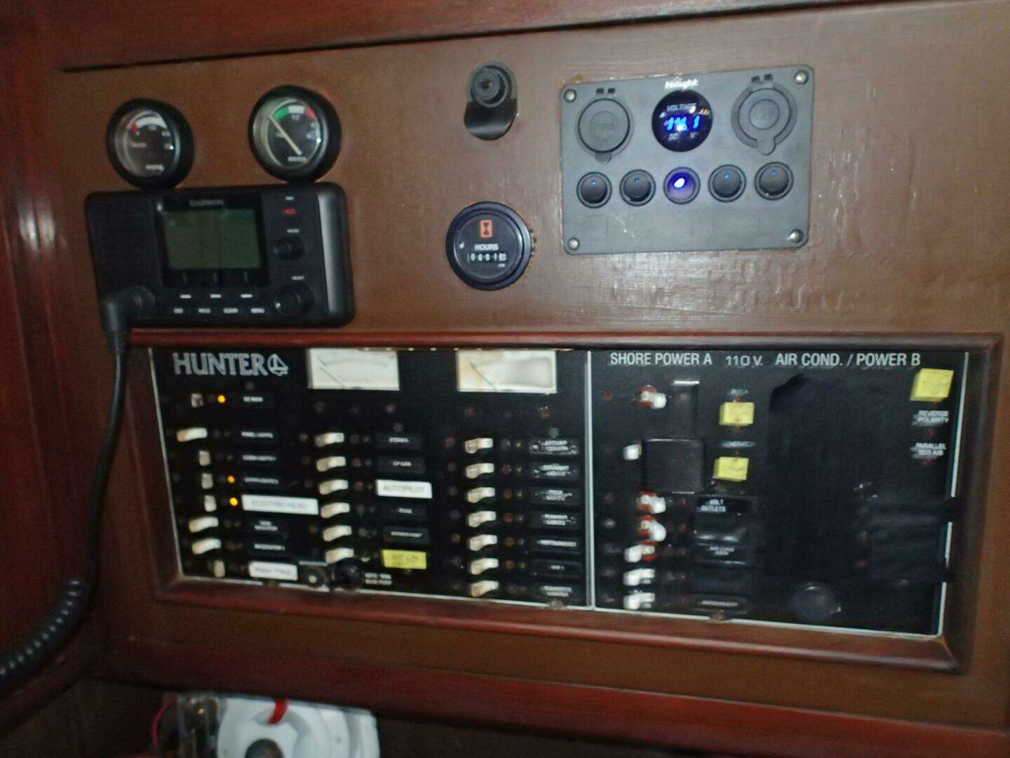 1997 Hunter 376 - Image 53