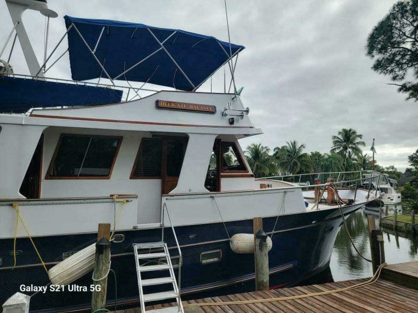 1987 Marine Trader Wide Body - Image 15