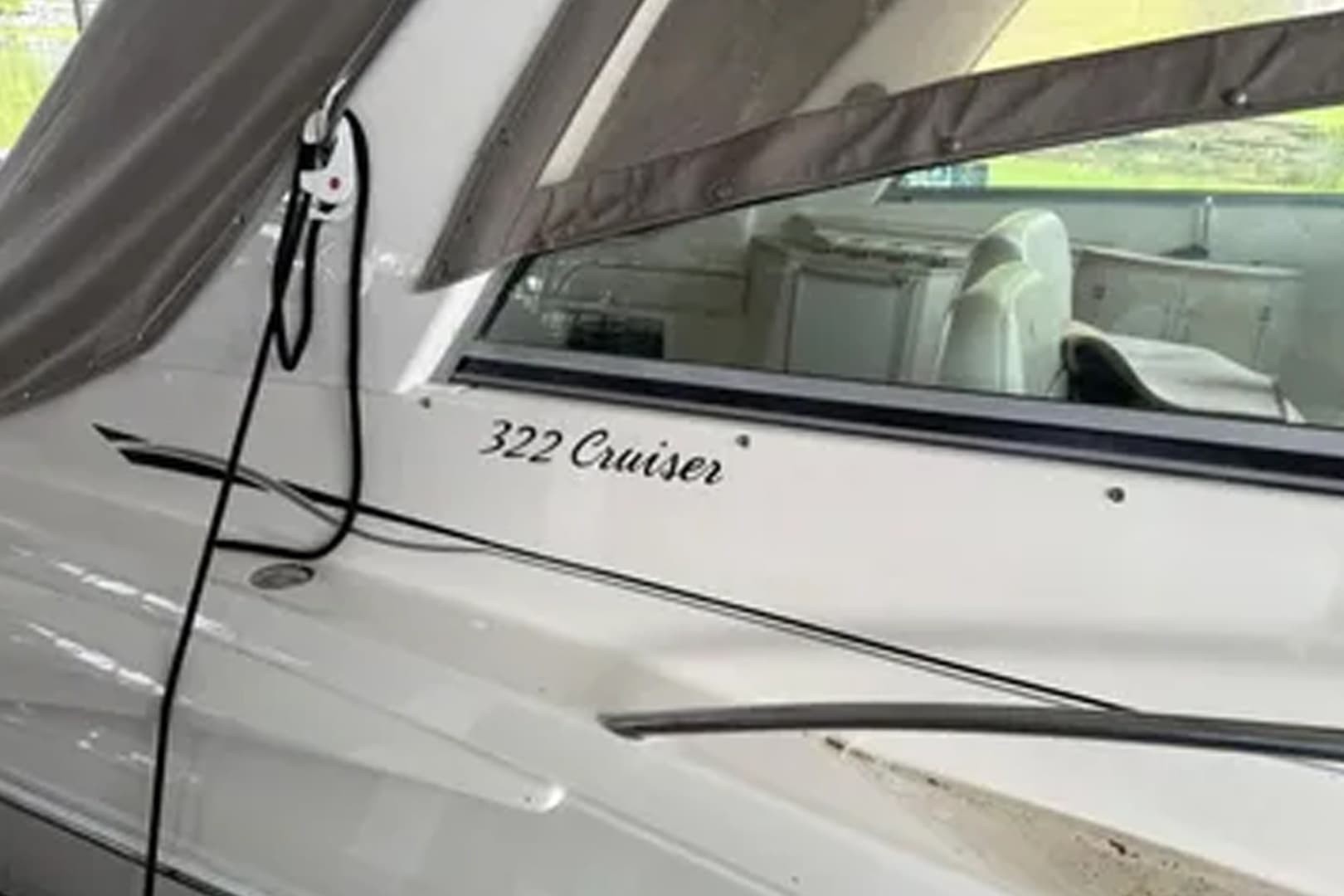 2001 Monterey 322 Cruiser - Image 6