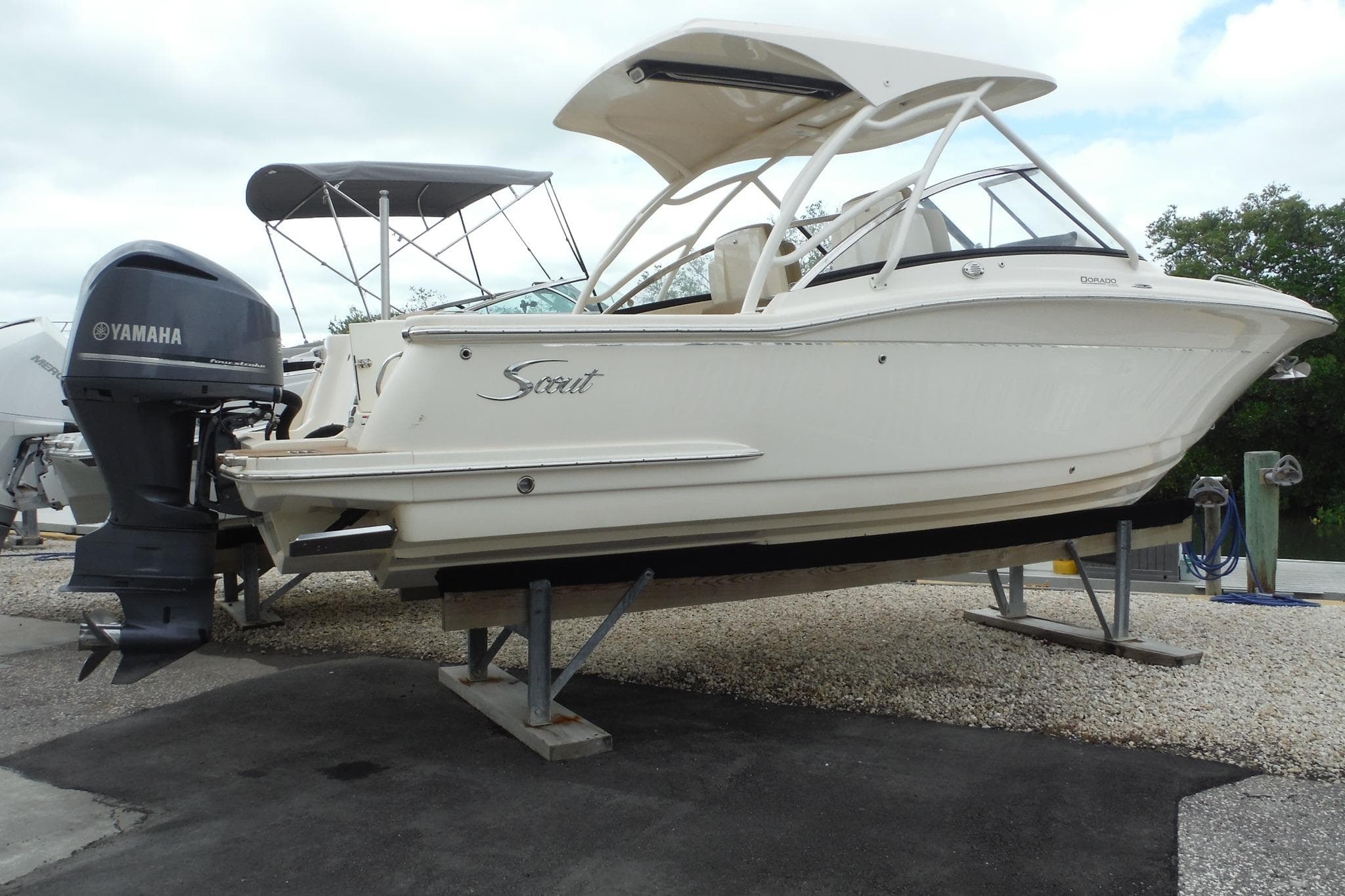 2017 Scout 255 Dorado