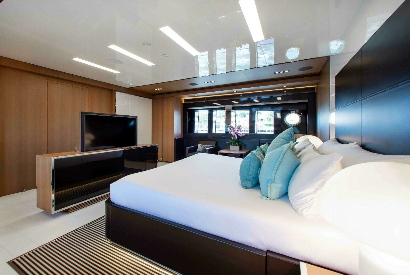 2014 Riva Mythos - Image 54