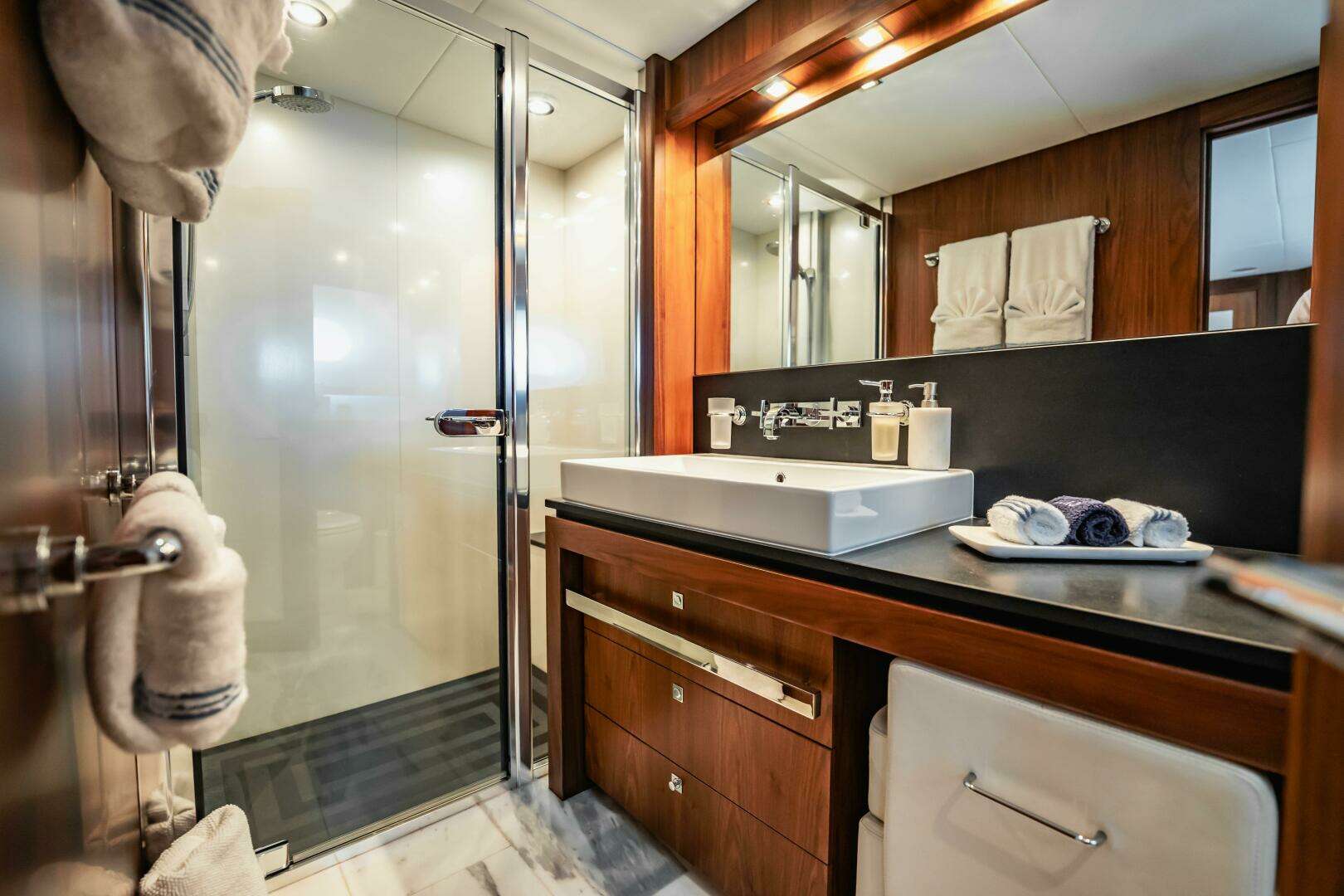 2011 Sunseeker 34 Metre Yacht - Image 66