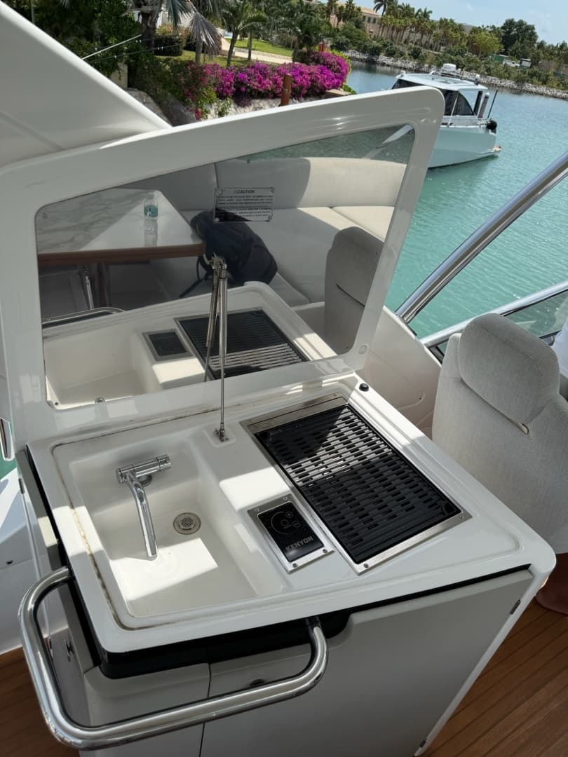 2021 Azimut 55 Fly - Image 15