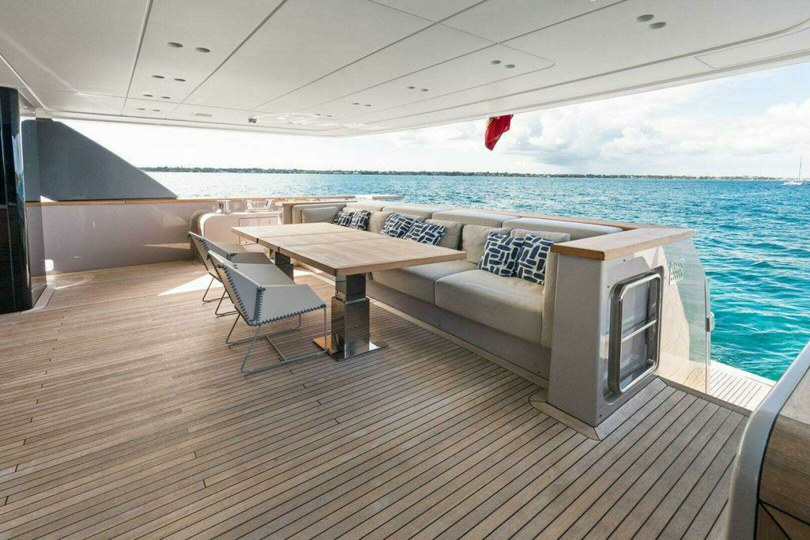 2023 Sanlorenzo SD118 - Image 32