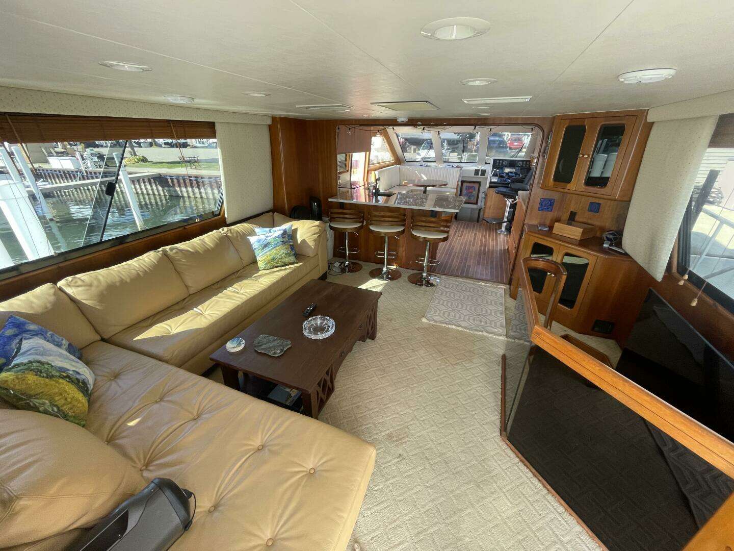1993 Viking 50 Motor Yacht - Image 42