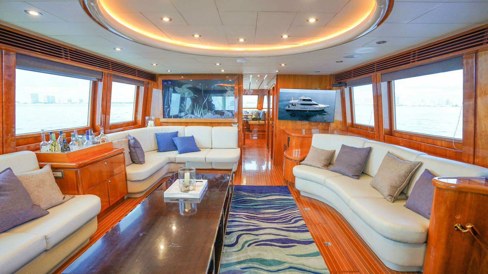 2001 Motor Yacht 82MY - Image 15