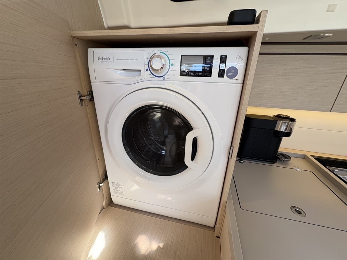 2020 Beneteau Oceanis 51.1 - Image 39