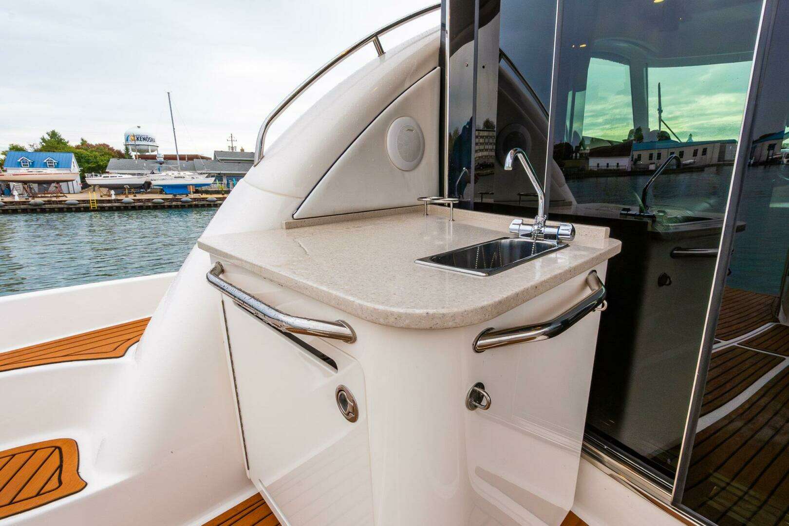 2008 Sea Ray 60 Sundancer - Image 38